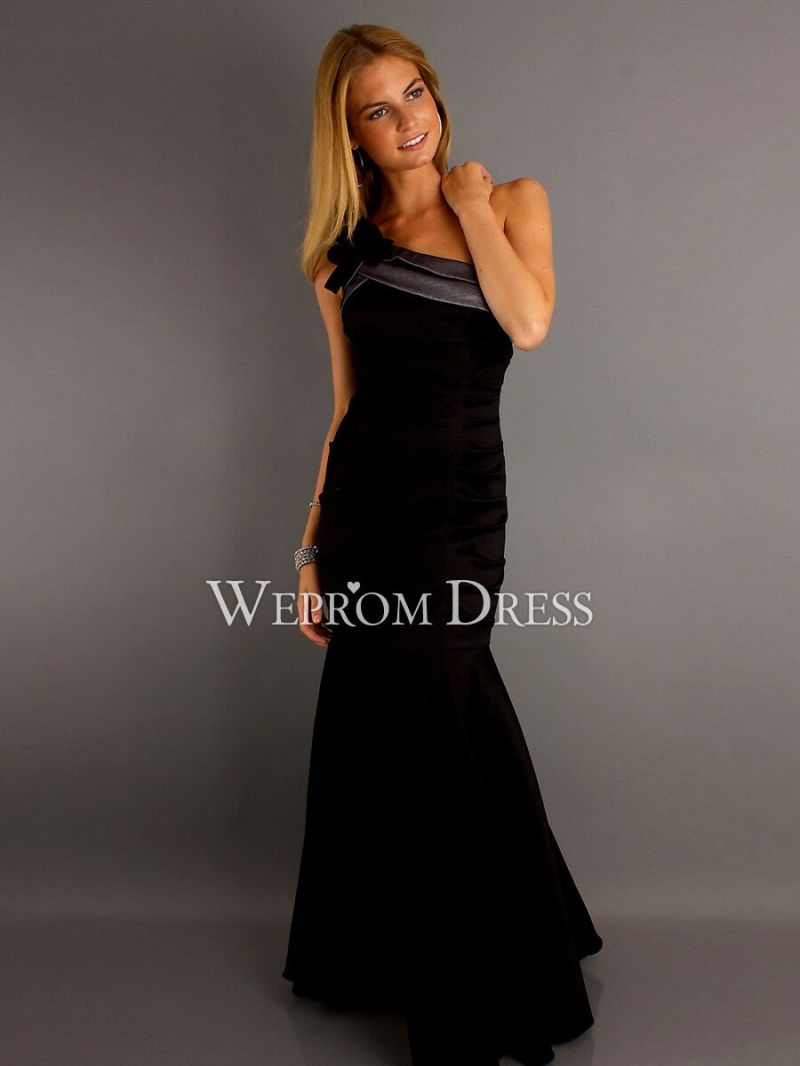 Wedding guest dresses winter Photo - 2