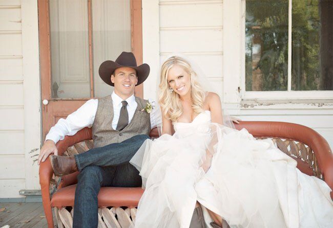 Western theme wedding dresses Photo - 5