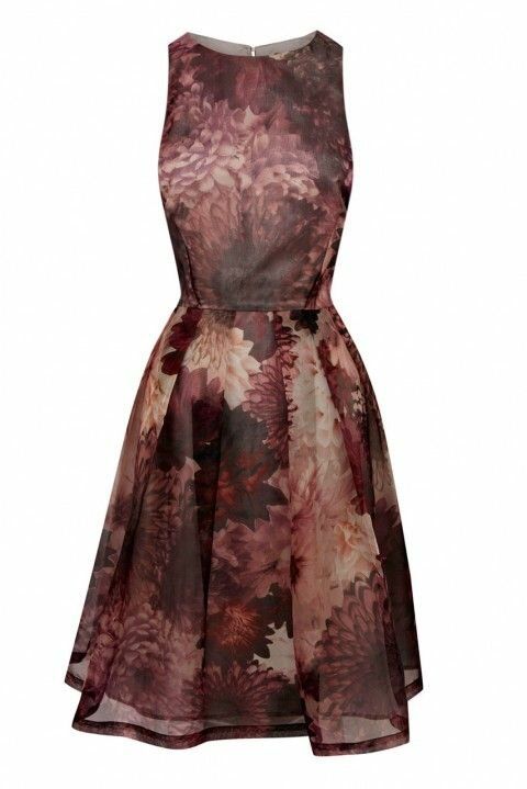 Winter wedding dresses guest Photo - 7