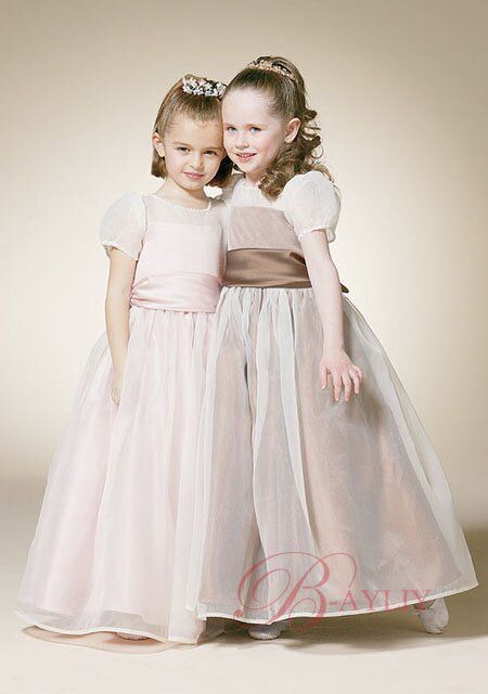 Winter wedding flower girl dresses Photo - 6