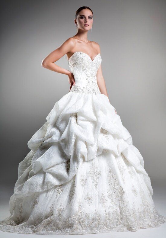 Ysa Makino wedding dresses Photo - 4