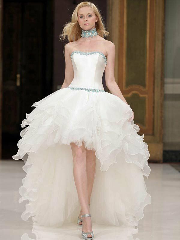 Short to long wedding dress Photo - 10