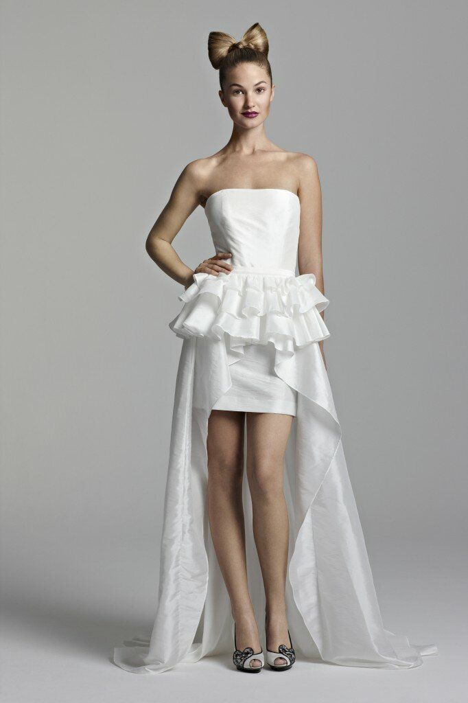 Short to long wedding dress Photo - 3