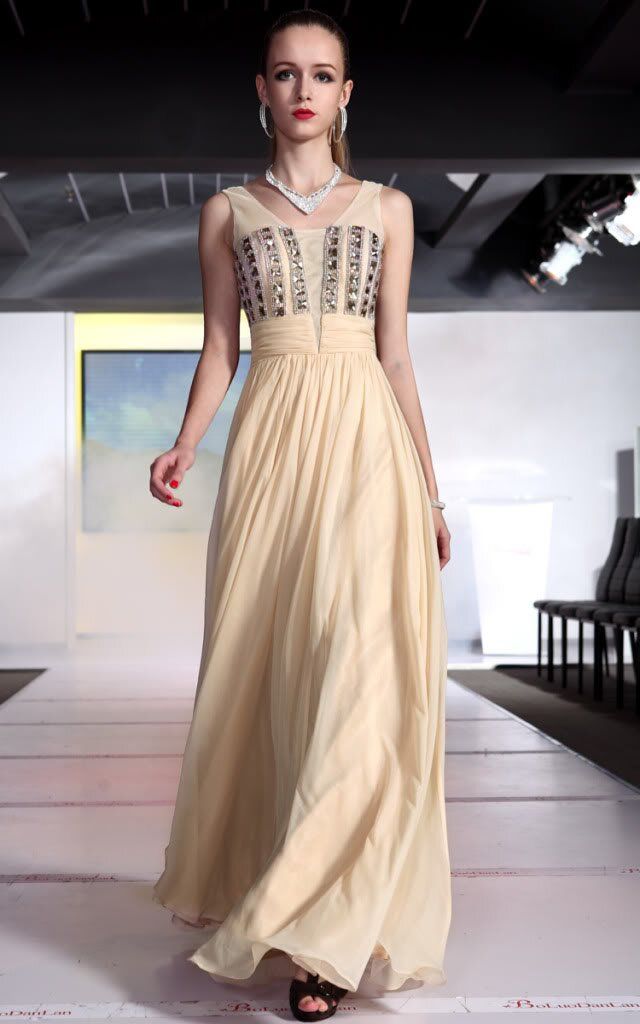 Wedding guest long dress Photo - 9